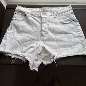 Abercrombie & Fitch High Rise Dad Short - Cream - Size 33/16